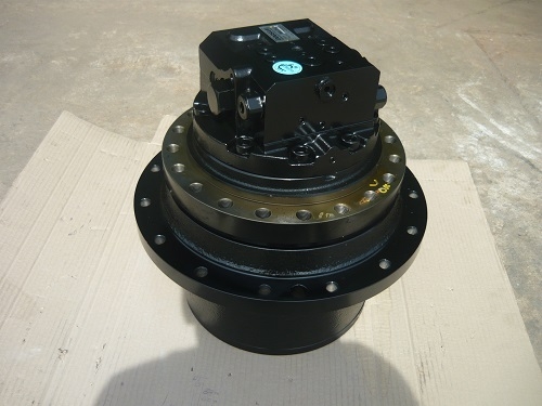 ตัวเดินใหม่ ใช้กับรถขุด  Komatsu PC20, PC30, PC40, PC60, PC100, 120 ของเกาหลี ราคาย่อมเยาว์ ติดต่อได้ที่ 091 695-6445