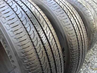 ขายยาง YOKOHAMA GEOLANDAR ปี2612(1คู่) 215-60-17 ราคา 2,500