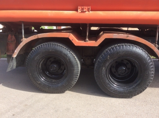 HINO FM 227แท้ รถน้ำมัน(2เพลา) เครื่อง220แรง เกียร์พิเศษมี Lo-high พร้อมระบบลากพ่วง ครัทซีเดิมๆสวยมาก ยางดี เครื่องดี รถแห้งๆเดิม ขาย 870,000 บาท