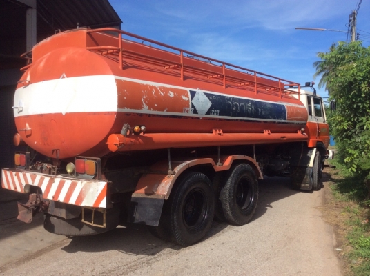 HINO FM 227แท้ รถน้ำมัน(2เพลา) เครื่อง220แรง เกียร์พิเศษมี Lo-high พร้อมระบบลากพ่วง ครัทซีเดิมๆสวยมาก ยางดี เครื่องดี รถแห้งๆเดิม ขาย 870,000 บาท