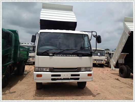 ลดราคาต้อนรับปีใหม่ ขาย NISSAN UD เครื่อง FE6 220 แรงม้าระบบน้ำมัน กระบะดั้มพ์ดิน ยาว 3.80 เมตร กว้าง 2.20 เมตร ยาง 900 ขอบ 20 นิ้ว รถทำใหม่เก็บงานใหม่หมด ราคาถูกๆต้อนรับปีใหม่ โทรหาวิได้เลยค่ะ ลดราคาต้อนรับปีใหม่ ขาย NISSAN UD เครื่อง FE6 220 แรงม้าระบบน้ำมัน กระบะดั้มพ์ดิน ยาว 3.80 เมตร กว้าง 2.20 เมตร ยาง 900 ขอบ 20 นิ้ว รถทำใหม่เก็บงานใหม่หมด ราคาถูกๆต้อนรับปีใหม่ โทรหาวิได้เลยค่ะ