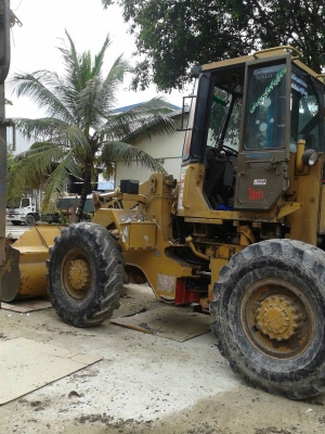 รถตักล้อยาง Cat916