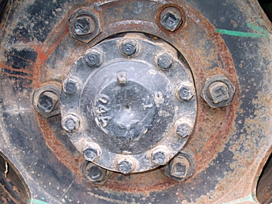 ขายเพลา 6 ล้อ  มิตซู  FK 618  เพลานอก 6 น็อตสวยมาก