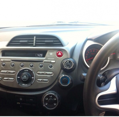 ขายรถบ้าน ปี2009 HONDA, JAZZ 1.5 i-VTEC V(AS เจ้าของขายเอง ดูแลรักษาอย่างดี
