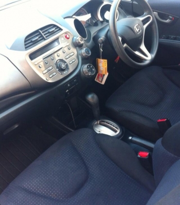 ขายรถบ้าน ปี2009 HONDA, JAZZ 1.5 i-VTEC V(AS เจ้าของขายเอง ดูแลรักษาอย่างดี