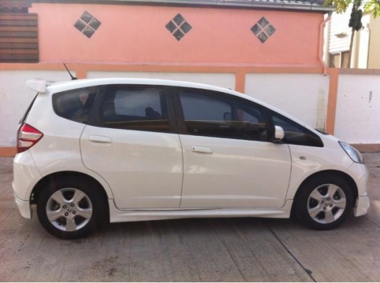 ขายรถบ้าน ปี2009 HONDA, JAZZ 1.5 i-VTEC V(AS เจ้าของขายเอง ดูแลรักษาอย่างดี