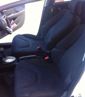 ขายรถบ้าน ปี2009 HONDA, JAZZ 1.5 i-VTEC V(AS เจ้าของขายเอง ดูแลรักษาอย่างดี