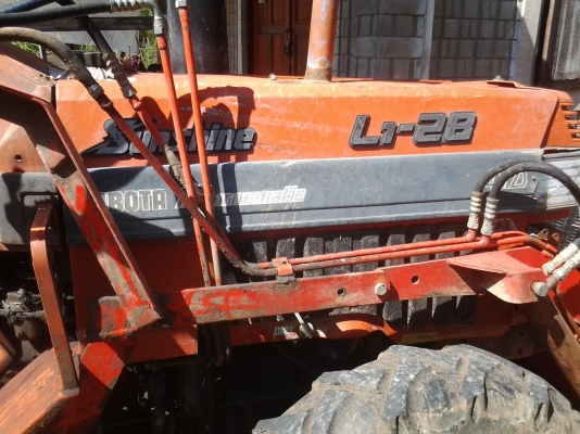 ขายตามสภาพรถไถคูโบต้า28แรงซันชายมีดันหน้ามีโฟวินพาน5 ขายตามสภาพรถไถคูโบต้า28แรงซันชายมีดันหน้ามีโฟวินพาน5