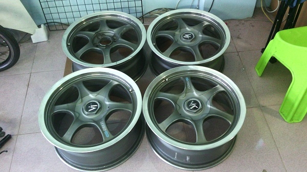 ขอบแม็ก บริสโตน ไทยแท้ๆ ขอบ16 4รู100-114 กว้าง7 อ๊อฟ32 สภาพสวย