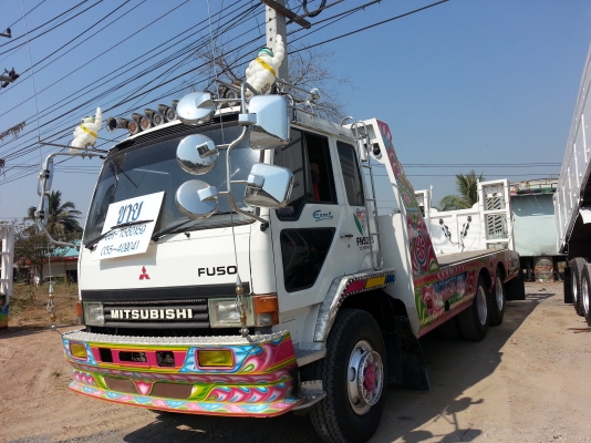ขายด่วน เทเลอร์ขึ้นรถเกี่ยว รุ่นไอ้หลง FUSO 6 เกียร์เดินหน้า เครื่อง 6D16 ,190แรงม้า