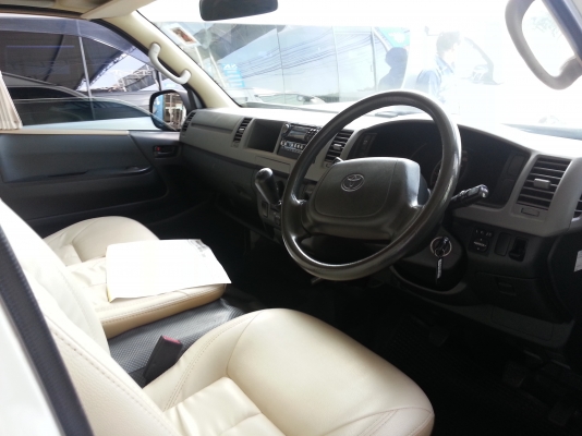 ขายด่วน รถตู้ commuter ตกแต่ง VIP ขายด่วน รถตู้ commuter ตกแต่ง VIP