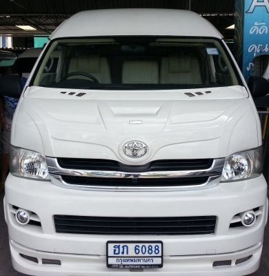 ขายด่วน รถตู้ commuter ตกแต่ง VIP ขายด่วน รถตู้ commuter ตกแต่ง VIP