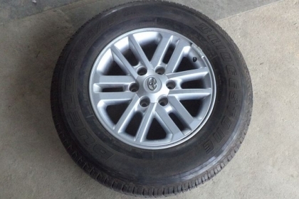 ขายแม็กซ์ฟอร์จูนเนอร์พร้มยางขอบ17" ยางบริดสโตน ปี12 สภาพสวย 265/65/17