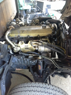 ขายISUZU NKR 4ล้อ เครื่อง 4 HF1 120แรงราคา270,000บาท