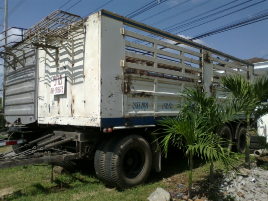 ขายลูกพ่วง 3 เพลาแท้ไม่ดั้มปี 49 ยาว 7เมตรใช้งานได้เลยครับ