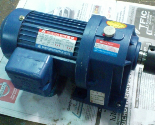 ขาย มอเตอร์เกียร์ 0.4 kW