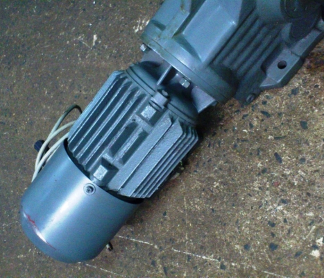 ขาย มอเตอร์เกียร์ 0.75 kW