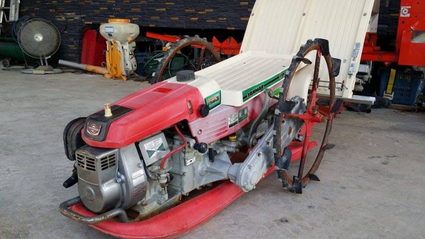 รถปลูกข้าวเดินตาม YANMAR เก่าญี่ปุ่น ดำนา 2 แถว สภาพสวย เครื่องยนต์ติดง่าย สภาพพร้อมใช้งาน รถปลูกข้าวเดินตาม YANMAR เก่าญี่ปุ่น ดำนา 2 แถว สภาพสวย เครื่องยนต์ติดง่าย สภาพพร้อมใช้งาน