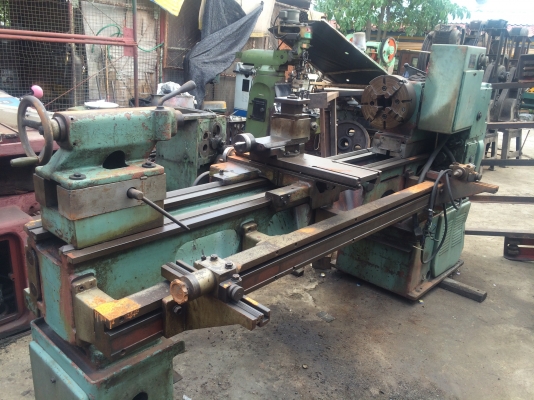 ขายเครื่องกลึง8ฟุตหนักของยุโรป3เพลาเหวี่ยงได้900