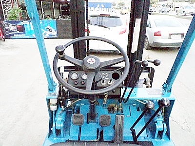 ขายรถยกมิตซูบิชิ 1.5 ตัน เครื่องเบนซิน (ใช้แก๊สอย่างเดียว) กระบอกคู่ เสาสูง 4 เมตร พวงมาลัยเพาเว่อร์ สีเดิมจากนอก นำเข้าจากญี่ปุ่น ใช้งานได้ทันที ราคา15000 ขายรถยกมิตซูบิชิ 1.5 ตัน เครื่องเบนซิน (ใช้แก๊สอย่างเดียว) กระบอกคู่ เสาสูง 4 เมตร พวงมาลัยเพาเว่อร์ สีเดิมจากนอก นำเข้าจากญี่ปุ่น ใช้งานได้ทันที ราคา15000