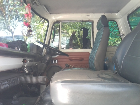 ขายหกล้อดั้มถูกๆพร้อมใช้ครับ