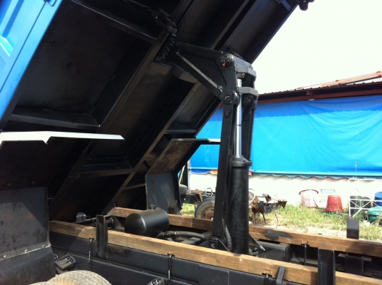 ขายหกล้อ อีซูซุ NRRเครื่อง6HE1  195 แรงม้า