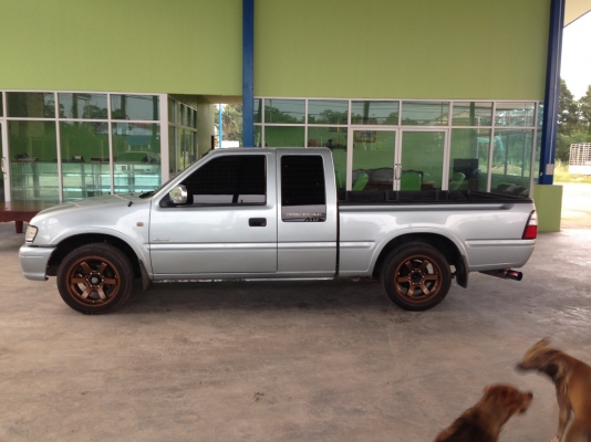 ISUZU ดราก้อนมังกร ปี 2000 เครื่อง 2500 SLX รถสวยเดิมทั้งคัน พร้อมเครื่องเสียงชุดใหญ่ ISUZU ดราก้อนมังกร ปี 2000 เครื่อง 2500 SLX รถสวยเดิมทั้งคัน พร้อมเครื่องเสียงชุดใหญ่