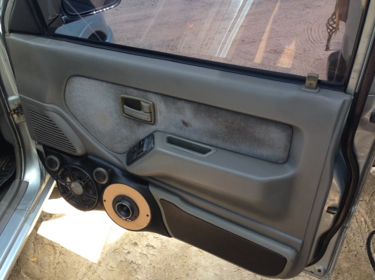 ISUZU ดราก้อนมังกร ปี 2000 เครื่อง 2500 SLX รถสวยเดิมทั้งคัน พร้อมเครื่องเสียงชุดใหญ่ ISUZU ดราก้อนมังกร ปี 2000 เครื่อง 2500 SLX รถสวยเดิมทั้งคัน พร้อมเครื่องเสียงชุดใหญ่