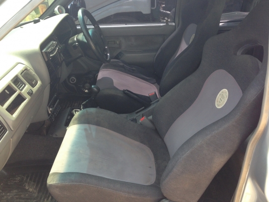 ISUZU ดราก้อนมังกร ปี 2000 เครื่อง 2500 SLX รถสวยเดิมทั้งคัน พร้อมเครื่องเสียงชุดใหญ่ ISUZU ดราก้อนมังกร ปี 2000 เครื่อง 2500 SLX รถสวยเดิมทั้งคัน พร้อมเครื่องเสียงชุดใหญ่