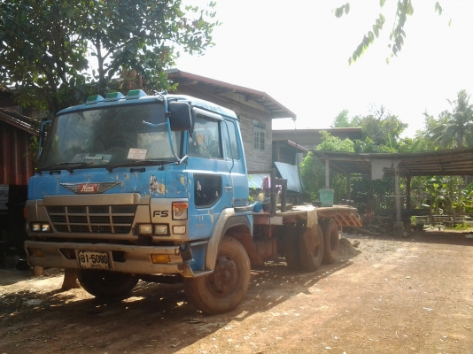 HINO  หัว 3ใบปัด  10 ล้อ ท้ายลากเครื่องPD6เครื่อง220 ไม่มีเอกสาร