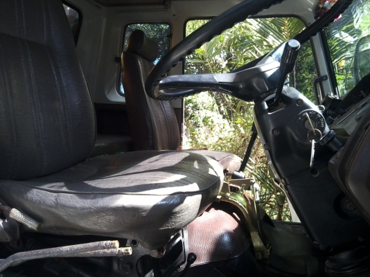 ขายหกล้อดั้ม Hino หัว 4D