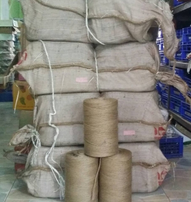 เชือกมัดกระสอบ ใช้กับรถเกี่ยวมัดข้าว สำหรับมัดข้าว ,มัดพัสดุ ขนาดม้วนละ 3 K.g.