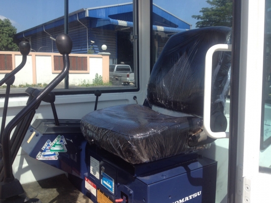 รถขุด แบคโฮล KOMATSU PC20-6 มีหัวเก๋ง นำเข้า มือสองจากญี่ปุ่น