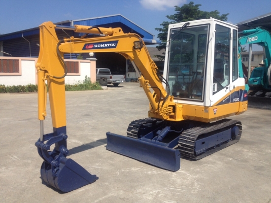 รถขุด แบคโฮล KOMATSU PC20-6 มีหัวเก๋ง นำเข้า มือสองจากญี่ปุ่น