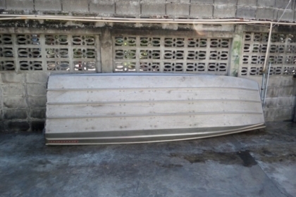 ขาย เรือปิเนียม LANDUA 12 ฟุต พร้อมเครื่อง SUZUKI 8 แรงหางสั้น พร้อมใช้ 43000 แยกขายได้ ตัวเรือ 27,000 เครื่อง 16,000