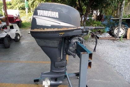 ขาย เครื่องเรือ YAMAHA 25 แรง 4 จังหวะ เครื่องติดง่ายเดินดี สภาพพร้อมใช้ ตอนนี้มี 3 ตัว ราคา 55,000  58,000  65,000