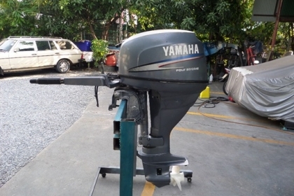 ขาย เครื่องเรือ YAMAHA 25 แรง 4 จังหวะ เครื่องติดง่ายเดินดี สภาพพร้อมใช้ ตอนนี้มี 3 ตัว ราคา 55,000  58,000  65,000