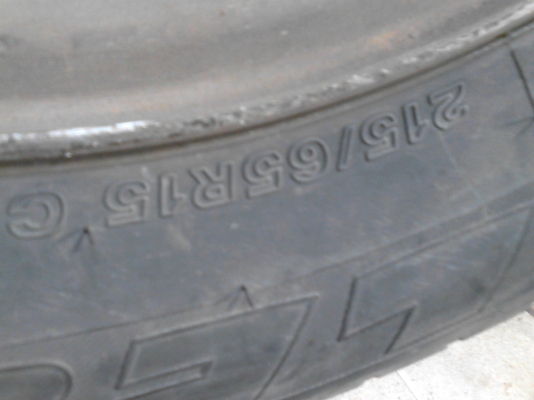 215/65R15 BRIDGESTONE LEO 627 มี 2 เส้น โทร.081-427-3941 215/65R15 BRIDGESTONE LEO 627 มี 2 เส้น โทร.081-427-3941
