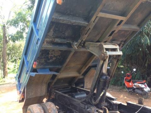 6ล้อดั้มพ์ ISUZU NPR115แรงม้า ห้างแท้ รถสวยมากๆ เครื่องดี คัทซีสวย เก๋ง พื้น ไม่มีผุ เล่มพร้อม 087-2976734