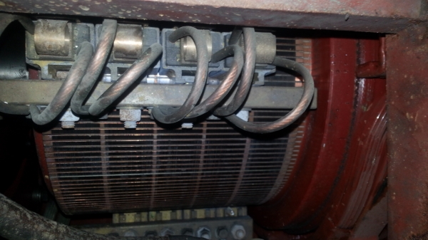 ชายมอเตอร์ 260 แรงม้า 960 รอบราคา 80,000 บาท