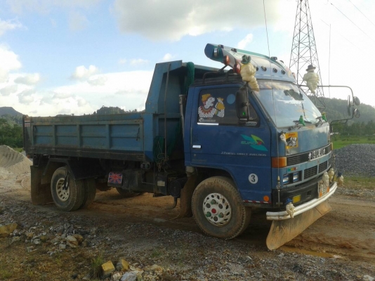 6ล้อดั้มพ์ ISUZU NPR 115แรงม้า รถห้างแท้ๆ ปี2538 พาเวอร์ แอร์พร้อม เฟืองท้ายใหญ่ คัทซีสวย เครื่องดี ราคาต่อรองได้ เล่มพร้อม 087-2976734