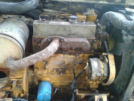 KOMATSU PC40-6 รถเครื่องดี ปั้มดี เอว ช่วงล่างดี พร้อมใช้งานได้เลย ตอนนี้ยังใช้งานอยู่ ราคาต่อรองได้ 087-2976734