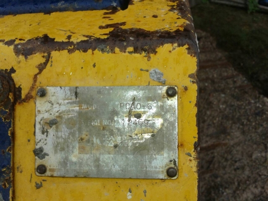 KOMATSU PC40-6 รถเครื่องดี ปั้มดี เอว ช่วงล่างดี พร้อมใช้งานได้เลย ตอนนี้ยังใช้งานอยู่ ราคาต่อรองได้ 087-2976734