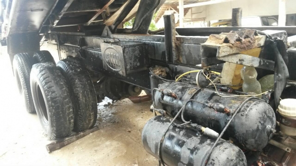 10ล้อดั้มพ์ 2เพลา ISUZU ROCKY 240แรงม้า เปลี่ยนเครื่อง230เทอร์โบว์  รถสภาพพร้อมใช้งาน เครื่องดี คัทซีสวย  ราคาคุยได้ เล่มพร้อม.. 087-2976734