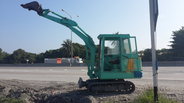 ขายรถขุดkubota...kh027..มีตู้