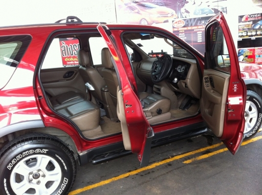 FORD ESCAPE 3.0 V6 XLT ปี 2003 พร้อมติดแก๊ส LPG ระบบหัวฉีด พร้อมใช้ T.089-813-9970 คุณเจนธรรม FORD ESCAPE 3.0 V6 XLT ปี 2003 พร้อมติดแก๊ส LPG ระบบหัวฉีด พร้อมใช้ T.089-813-9970 คุณเจนธรรม