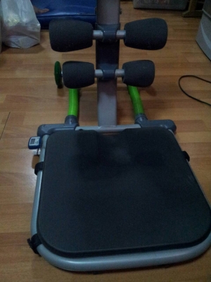 ขายเครื่องอออกกำลังกายหน้าทอง  สภาพใหม่มาก 95\%