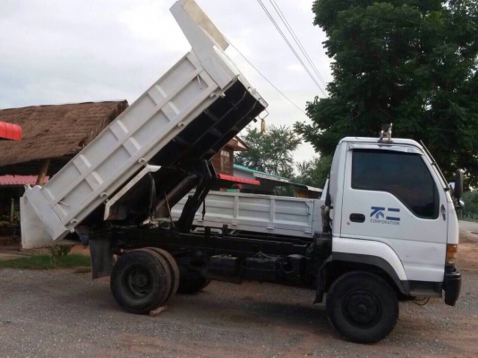 ขายรถบรรทุกหกล้อดัมพ์ ISUZU เครื่อง 195 แรง NRR32C F หน้าหลัง กระบะดัมพ์ 4 ตัน ขายรถบรรทุกหกล้อดัมพ์ ISUZU เครื่อง 195 แรง NRR32C F หน้าหลัง กระบะดัมพ์ 4 ตัน