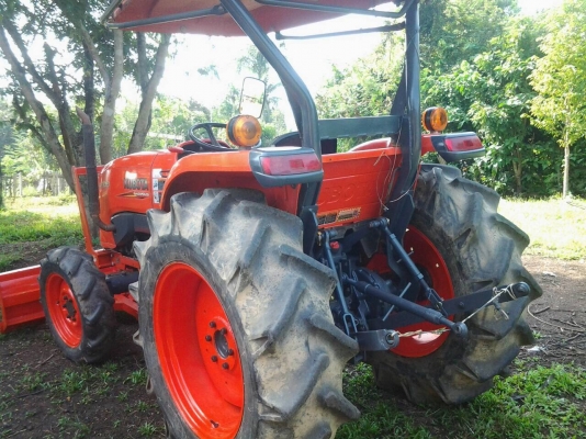 ขายคูโบต้า L4708 สวยๆ พร้อมใช้งานได้ทันที อุปกรณ์มีดันหน้า โรตารี่ เอกสารพร้อมโอร