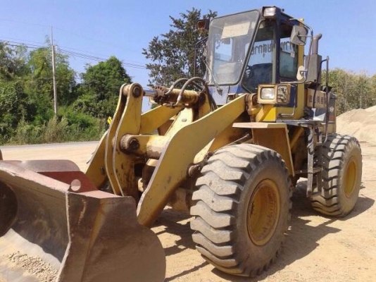 ขายรถตัก KOMATSU WA300-1 สภาพเดิมๆ ตามรุ่น เอกสารสัญญาซื้อขายตามกฎหมาย